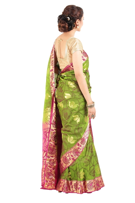 Picture of Parrot Green Color Kanchipuram/Kanjeevaram Silk Saree with Pink Border