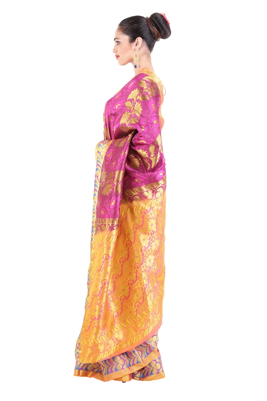 Picture of Dark Pink Colour Kanchipuram Handwoven Silk Saree with Floral Design