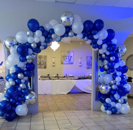 Picture of Blue and Silver Balloon Deco